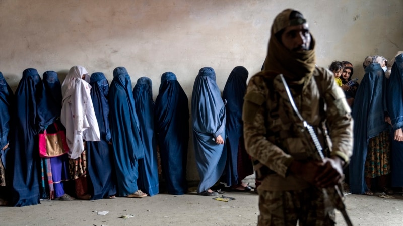 HRW: Afganët po përjetojnë “ankth humanitar”