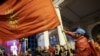 Прибічники партії «ВМРО-ДПМНЕ» святкують її ймовірну перемогу на виборах, Скоп’є, 8 травня 2024 року