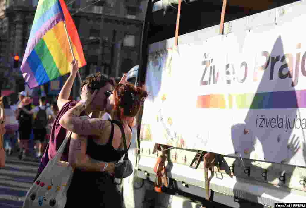 Aktivisti su naglasili da se LGBT+ zajednica u Srbiji suočava sa povećanim nasiljem i diskriminacijom.