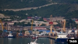 Новороссийск. Вид на морской порт. РФ, 2024 год