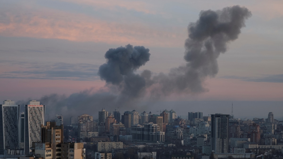 Ракетний удар РФ по Києву: кількість загиблих знову зросла