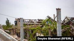 Наслідки російських обстрілів у селі Копані, Херсонська область, Україна квітень 2024 року. Фото ілюстративне