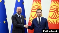 Глава Евросовета Шарль Мишель и президент Кыргызстана Садыр Жапаров.