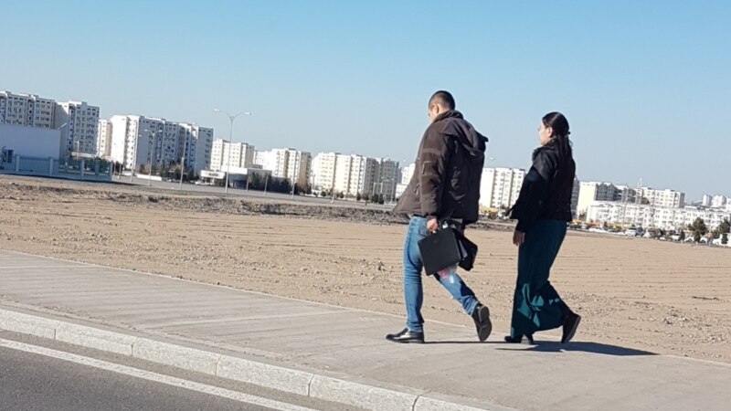 Çeşmeler: Türkmenistanyň zawod-fabriklerinde işgär ýetmezçiligi ýitileşýär
