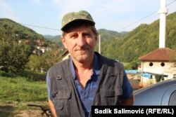 Sadik Begić je podnio tužbu protiv Opštine Srebrenica, tražeći da lokal koji je platio i pređe u njegovo vlasništvo