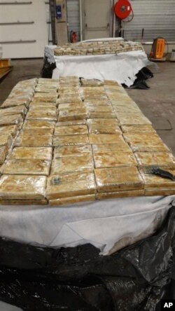  Голяма пратка с кокаин, иззета от управляващите в Антверпен през април 2021 година 