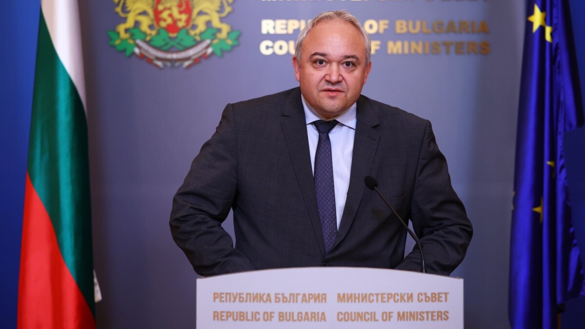 Служебният вътрешен министър Иван Демерджиев отрече да е имал предвид