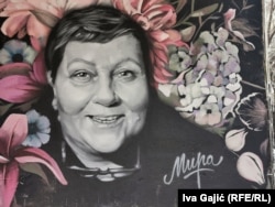 Mural posvećen Miri, ženi koja je godinama prodavala cveće na istom uglu u Beogradu