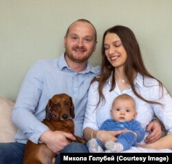 Сім’я українського біженця Миколи Голубея