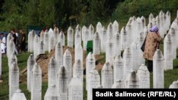 Porodice žrtava odaju poštu ubijenima u genocidu u Srebrenici, 11. jul 2024. 