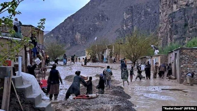 راپور کې اقلیمي بدلون او اغېزې یې د بشري ناورین د شدت یو بل لامل یاد شوی