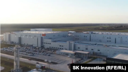 Dátum nélküli fotó az iváncsai üzemről az SK Innovation honlapjáról