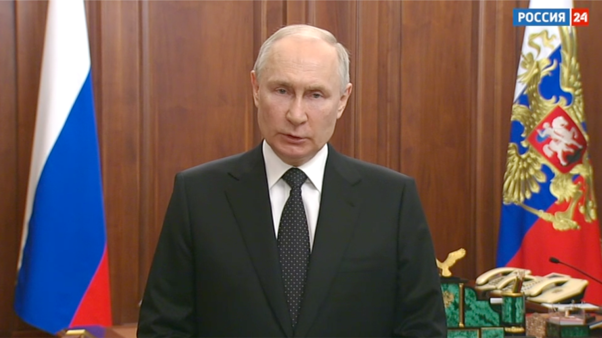 Руският президент Владимир Путин определи действията на основателя на частната