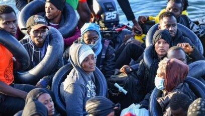25 мигранти загинаха а още 15 са в неизвестност след