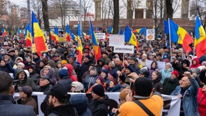 Парламентът на Молдова окончателно гласува в четвъртък вечерта да замени