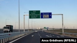 Imagine de pe autostrada de centură A0 Sud a capitalei, unde turcii de la Alsim Alarko au început lucrările la două loturi în 2020. Cei 33 de kilometri între DN6 și autostrada București-Constanța sunt circulabili în întregime doar din iulie 2024.