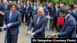 ელჩმა პაველ ჰერჩინსკიმ ირაკლი კობახიძესთან და კახა კალაძესთან ერთად გახსნა „ევროპის დღის“ საზეიმო ღონისძიებები