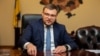За словами Семена Кривоноса, якщо якась зі справ НАБУ змінить підслідність чи відбудуться інші дії зі сторони Офісу генпрокурора, бюро про це повідомить
