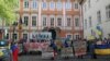 «Покінчити з рашизмом»: активісти у Празі звернулися до 18 посольств ЄС та США