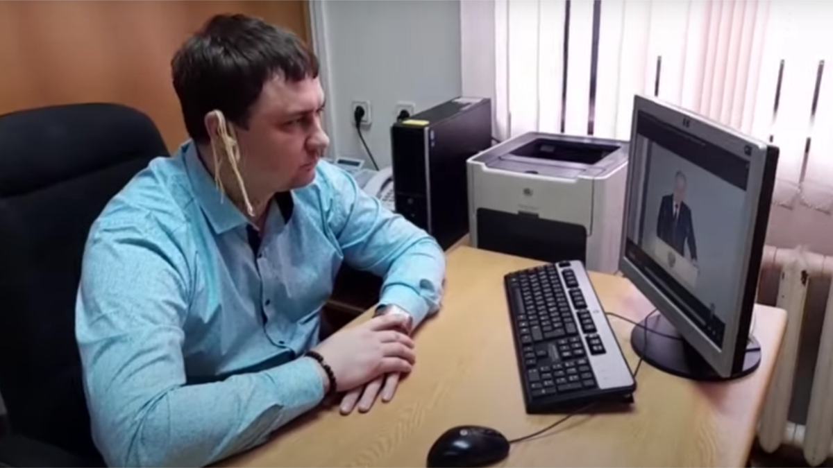 The deputy who listened to Putin’s message with noodles in his ears will be expelled from the CPRF