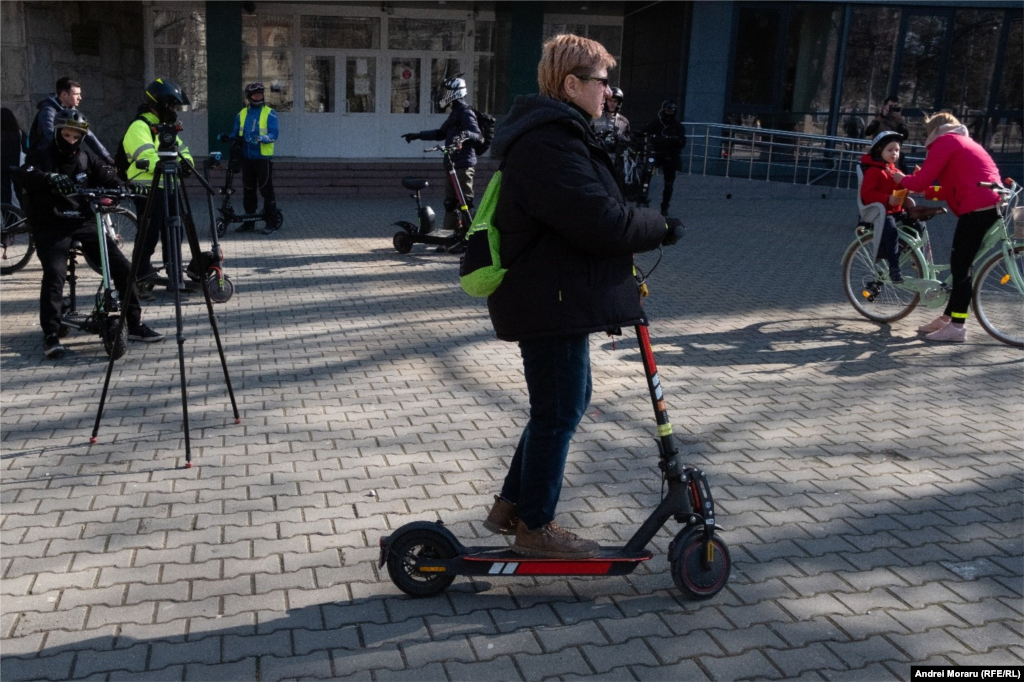 La eveniment au fost prezenți nu doar bicicliști, ci și pietoni, persoane cu trotinete și alte tipuri de transport alternativ.&nbsp;&nbsp;