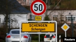 Pe 30 decembrie, statele membre ale Uniunii, după negocieri intense cu Austria, au decis într-un format restrâns, că România și Bulgaria vor intra în spațiul Schengen pe 31 martie 2024