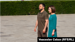 Украинскиот претседател Володимир Зеленски и молдавската претседателка Маја Санду
