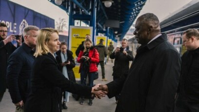 Министърът на отбраната на САЩ Лойд Остин пристигна в Киев