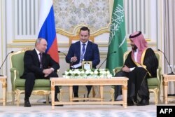 Vladimir Putin și prințul moștenitor saudit Mohammed bin Salman, Riad, 6 decembrie 2023.