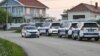 Policija u Duboni kod Mladenovca na dan masovnog ubistva.
