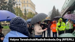 Перевізники із Львівщини та Прикарпаття передали Генеральному консулові Польщі у Львові лист із проханням втрутитись у ситуацію з блокування кордону, 17 листопада 2023 року 