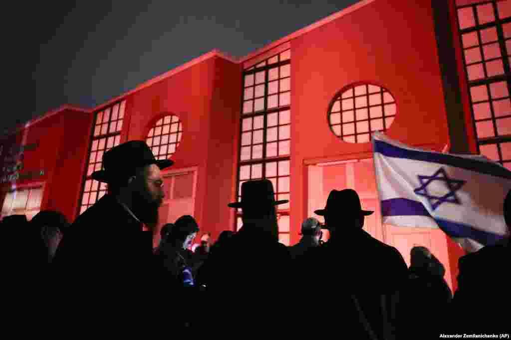 People gather to attend a solidarity service for Israeli victims of the attacks by the Palestinian militant group Hamas at the Moscow Jewish Museum and Tolerance Center in Moscow.