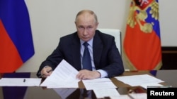 Tribunalul Penal Internațional a emis pe numele președintelui rus, Vladimir Putin, un mandat de arestare pentru crime de război