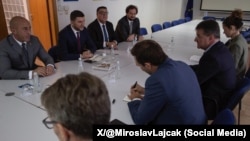 Miroslav Lajčak sa liderima kosovske opozicije, Priština, 7. novembar 2023.