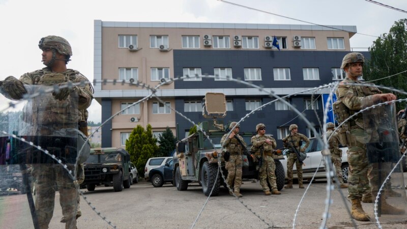 КФОР ги повика страните да не ги зголемуваат тензиите на северот на Косово