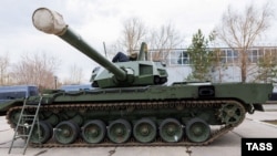 Близько мільярда доларів із цих коштів – постачання підприємствам російського ВПК, йдеться в розслідуванні (фото ілюстративне)