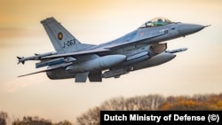У Польщі в ніч проти неділі, 26 травня, піднімали у повітря винищувачі F-16 для «убезпечення повітряного простору через обстріл Росією території України»