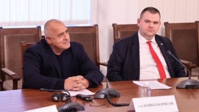 Лидерът на ГЕРБ Бойко Борисов и председателят на парламентарната група