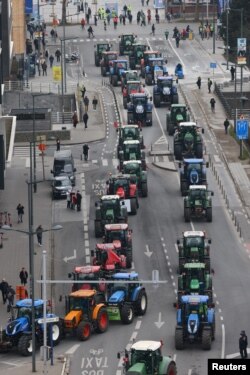 Traktori u glavnom gradu Belgije, Briselu, na protestima poljoprivrdnika, 3. mart 2023.