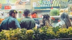 نافرمانی مدنی زنان در ایران علیه حجاب اجباری