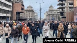 Protestna šetanja od Vlade Srbije do Republičkog javnog tužilaštva