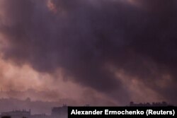 Dim iznad Pojasa Gaze posle izraelskih vazdušnih napada, 21. novembar 2023.