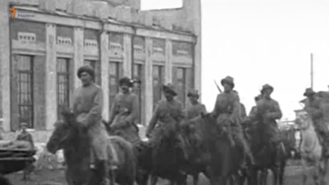 Жыныстық қатынас үшін өзіңізді қызға сатыңыз