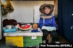 Djali më i vogël i Tynchtyk Satarovit, Tynai, tetë vjeç.