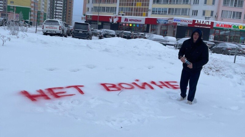 Кировчанина Ивана Жижневского, написавшего на снегу 