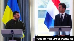 Президент України Володимир Зеленський і прем’єр-міністр Нідерландів Марк Рютте (праворуч). Гаага, Нідерланди, 4 травня 2023 року 