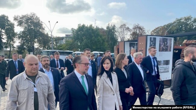 Мария Габриел, външен министър на България, участва в срещата на външните министри.