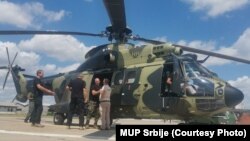 Helikopter Airbus H215 Super Puma i ekipa koje je Srbija poslala u susjednu Sjevernu Makedoniju kao ispomoć u gašenju požara, Beograd, 3. avgusta 2024.