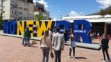 Kosovo -- Young people from Serbia visiting Pristina on the occasion of the festival "Mirëdita, dobar dan". May 5, 2023