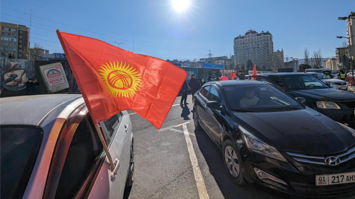 Запланированный в Бишкеке автопробег против изменения государственного ...